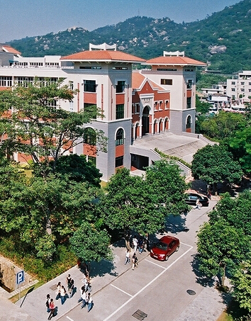 ���Ŵ�ѧУ԰���